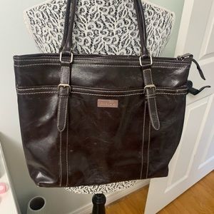 Nine & Co women’s leather purse
